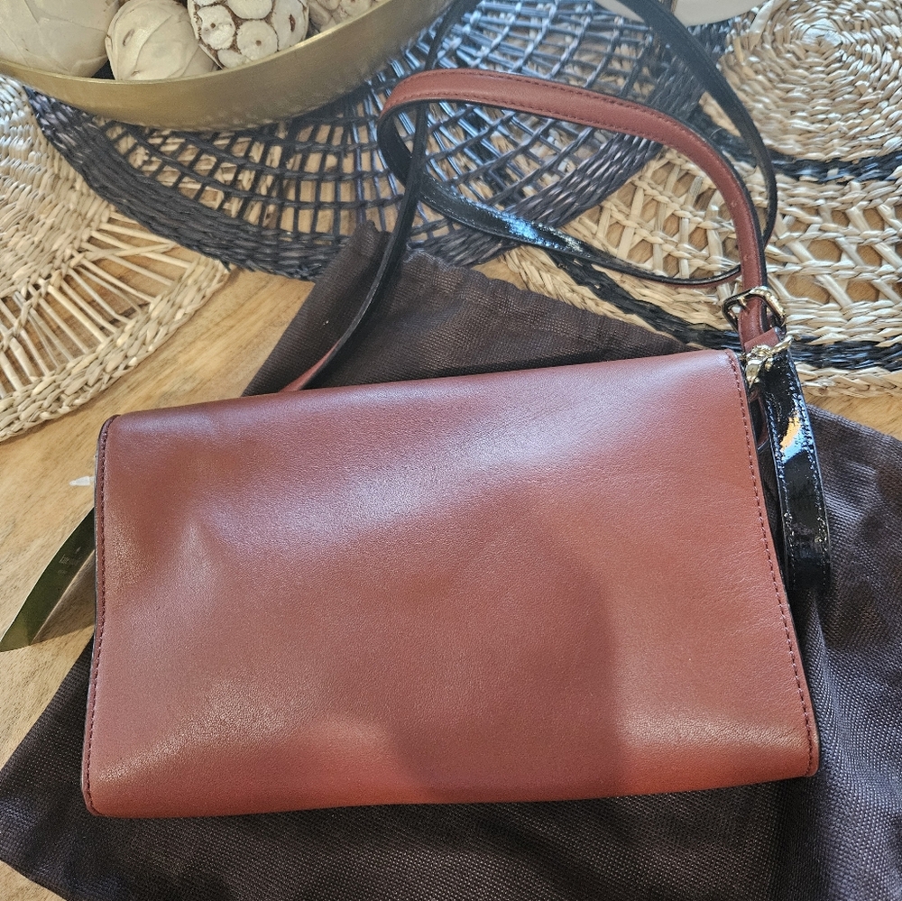 Kate Spade Hampton Road Juliana crossbody, gold turn lock purse - Picture 8 of 10